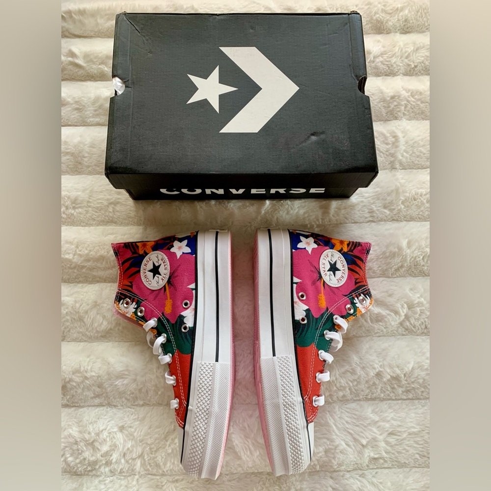 Hibiscus Chuck Taylor Converse